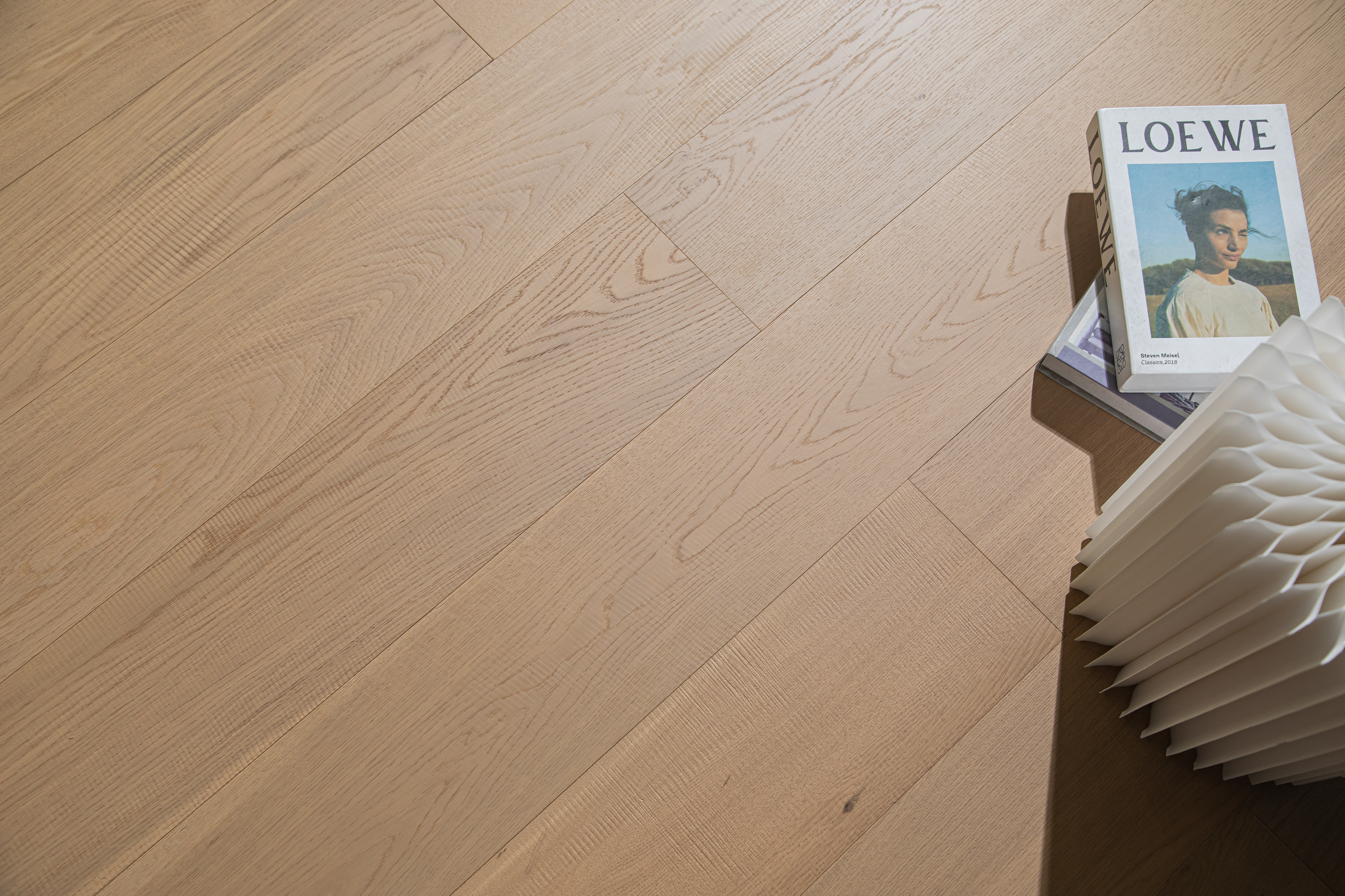 遇薦悅動(dòng)丨大師純手工，每片地板都是限量藝術(shù)品